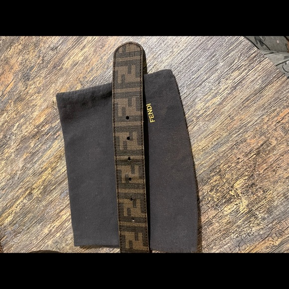 Fendi Reservable Belt - Picture 5 of 7